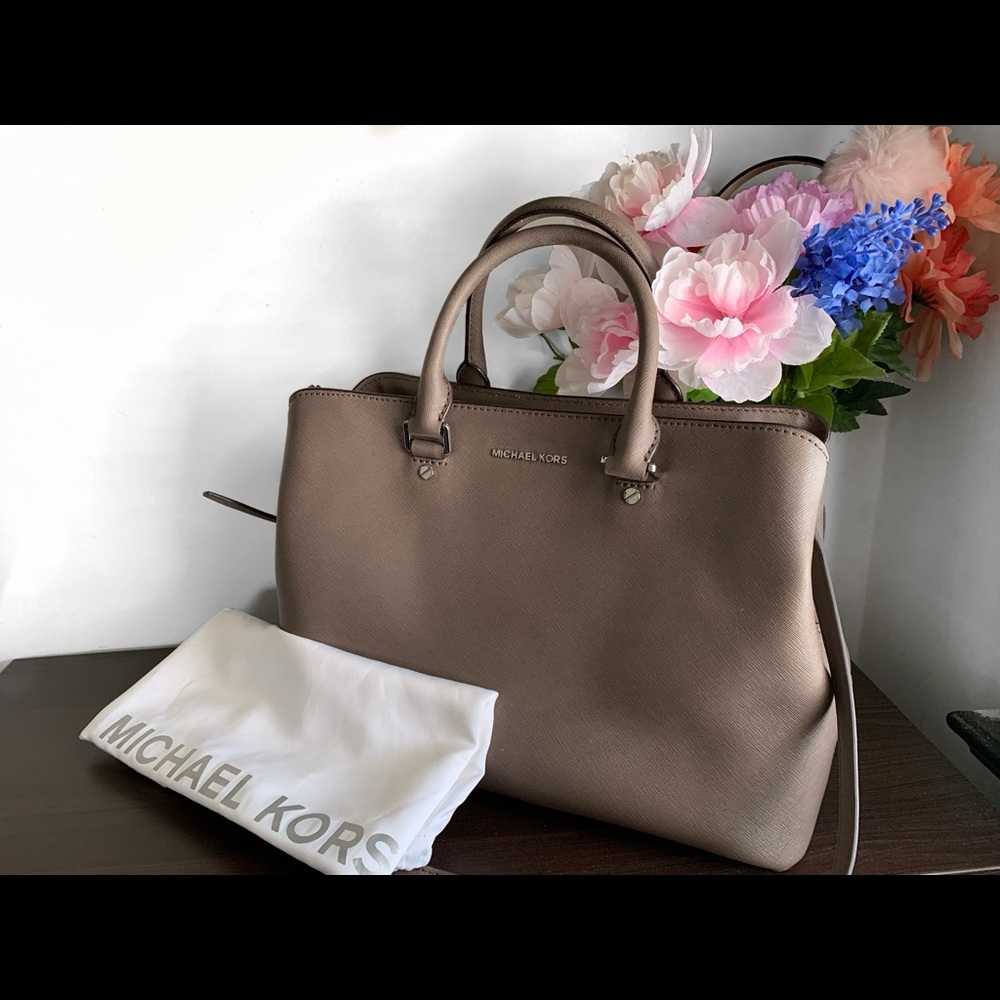 Michael Kors Savannah Satchel